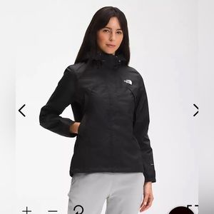 The North Face Ladies Rain Jacket SZ XL